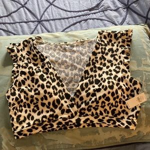 NWT Old Navy Leopard print flutter cap sleeve bikini top